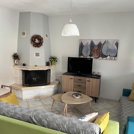 Apartment Efi Néa Péramos 外观 照片