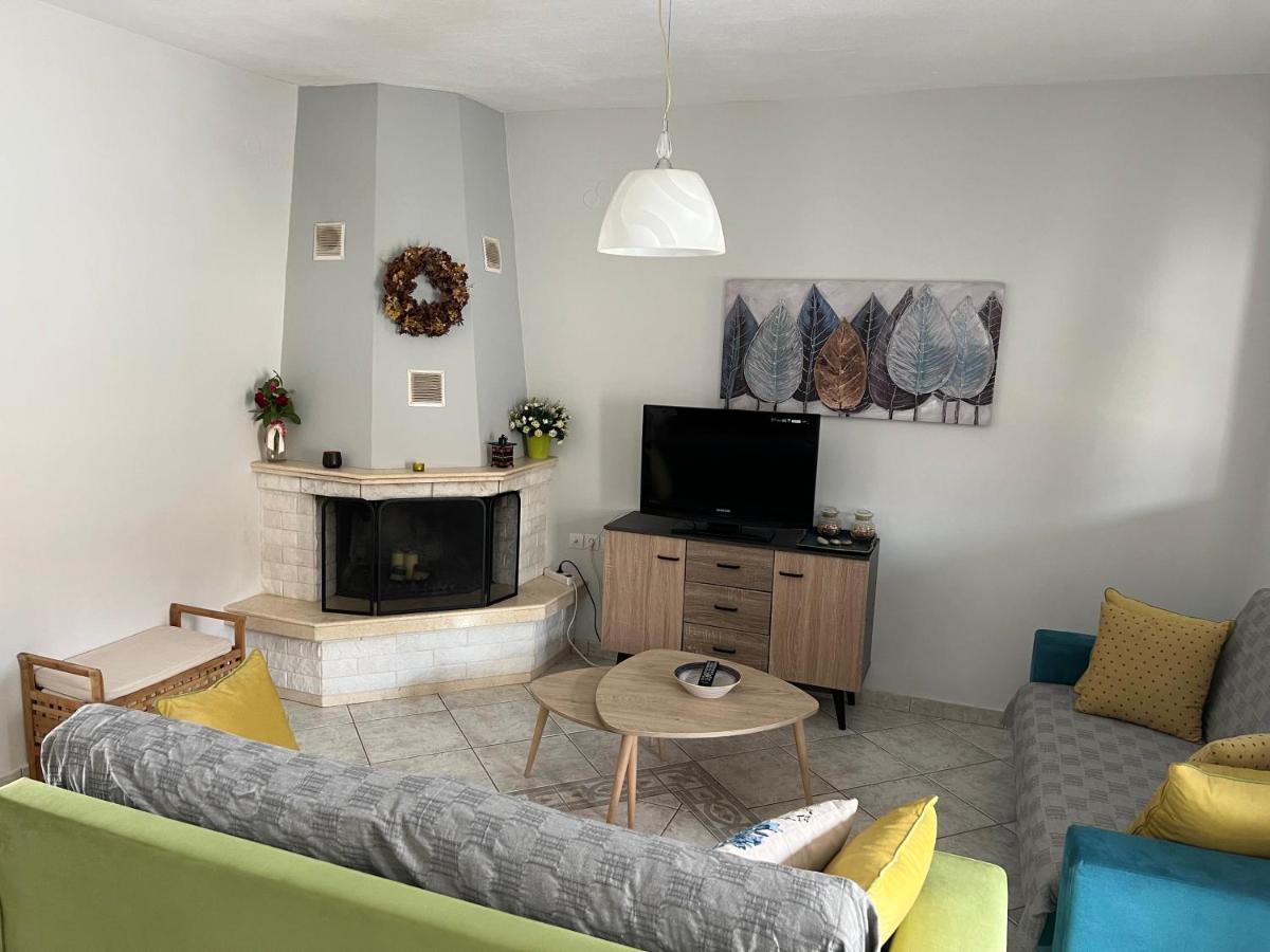 Apartment Efi Néa Péramos 外观 照片