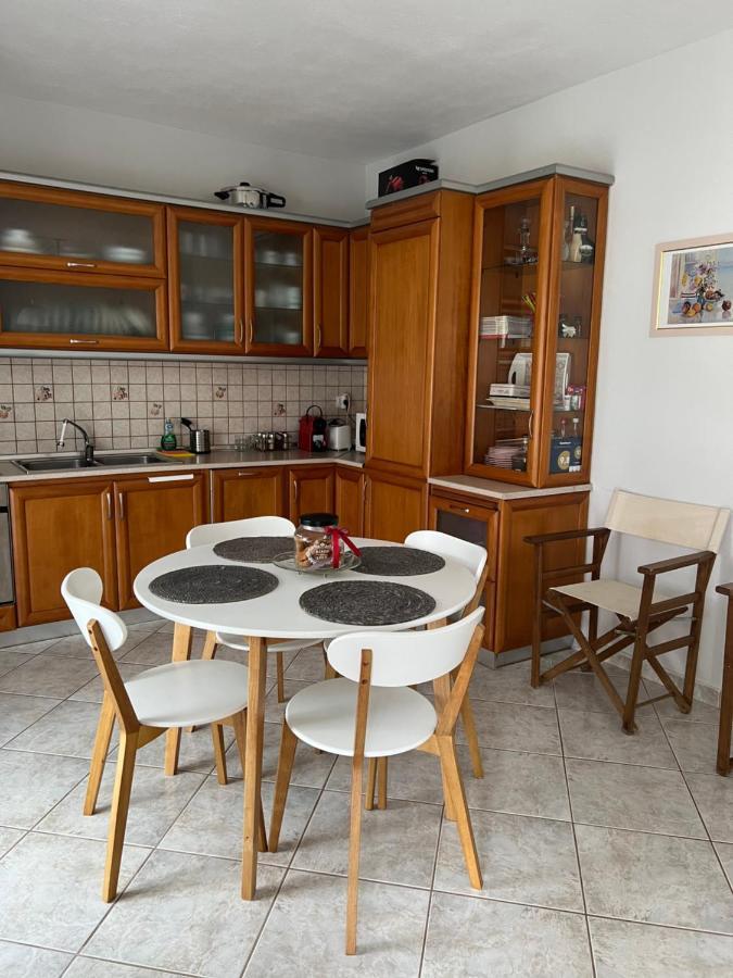 Apartment Efi Néa Péramos 外观 照片